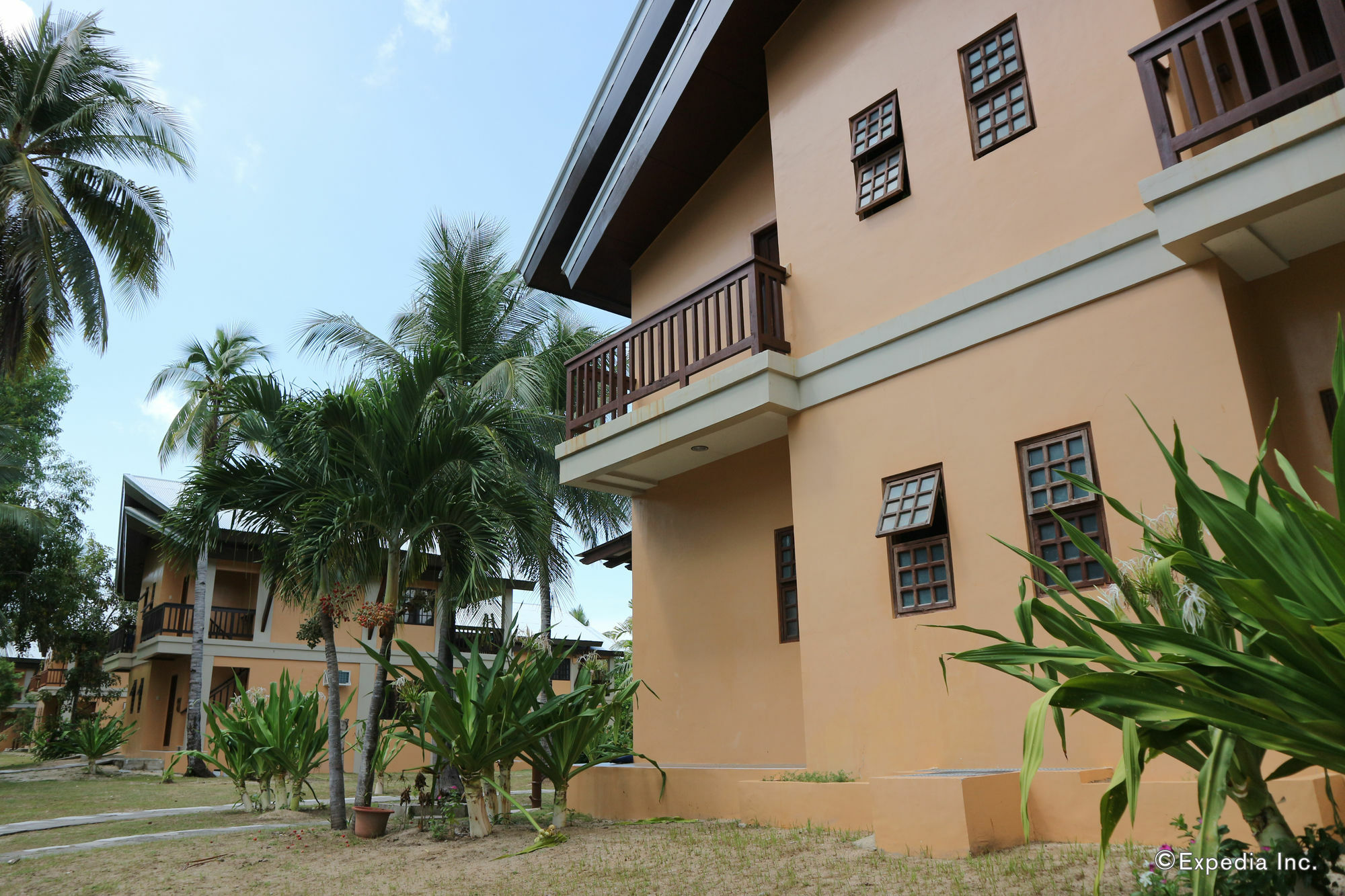 Dos Palmas Island Resort & Spa Puerto Princesa Exterior photo
